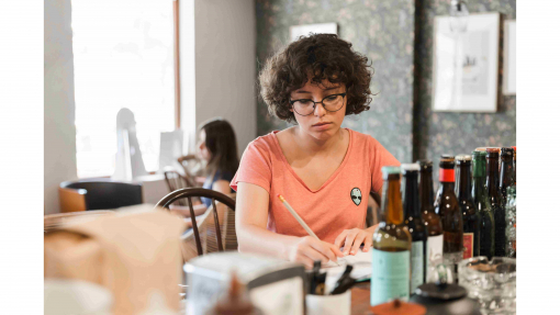 From Studio to Sale: How Local Artisans Can Sell Art Online in Canada, Hassle-Free