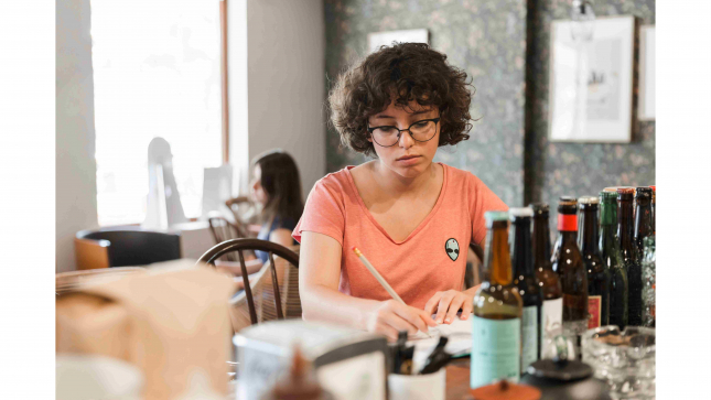 From Studio to Sale: How Local Artisans Can Sell Art Online in Canada, Hassle-Free