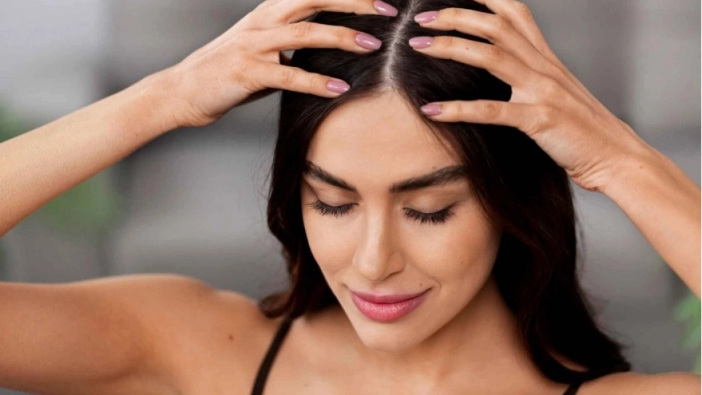 مقایسه قیمت بوتاکس و کراتین مو در ونکوور و تورنتو: کدام برای شما بهتر است؟