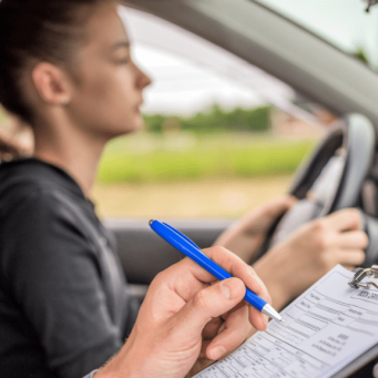 آموزش رانندگی گواهینامه ونکوور