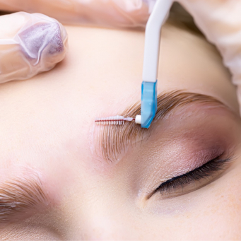 لیفت و لمینت ابرو در تورنتو