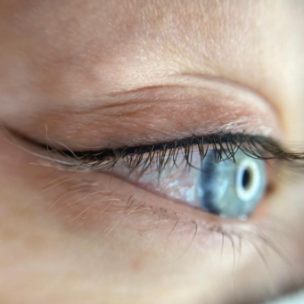 تتو خط چشم دائمی در ونکوور