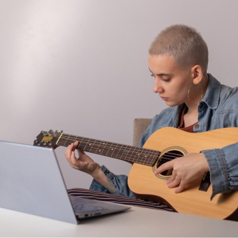 آموزش گیتار در کانادا آنلاین