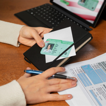 مدید مجوز کار از داخل کانادا