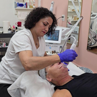 Laser and Skin Clinic