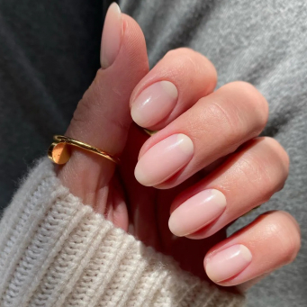 مانیکور روسی در ونکوور