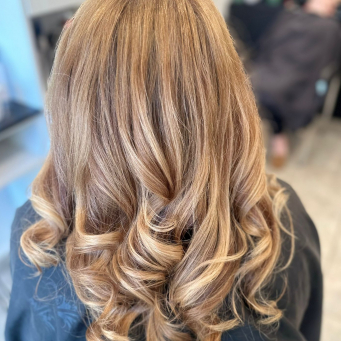 کوتاهی و رنگ مو در برنابی ونکوور